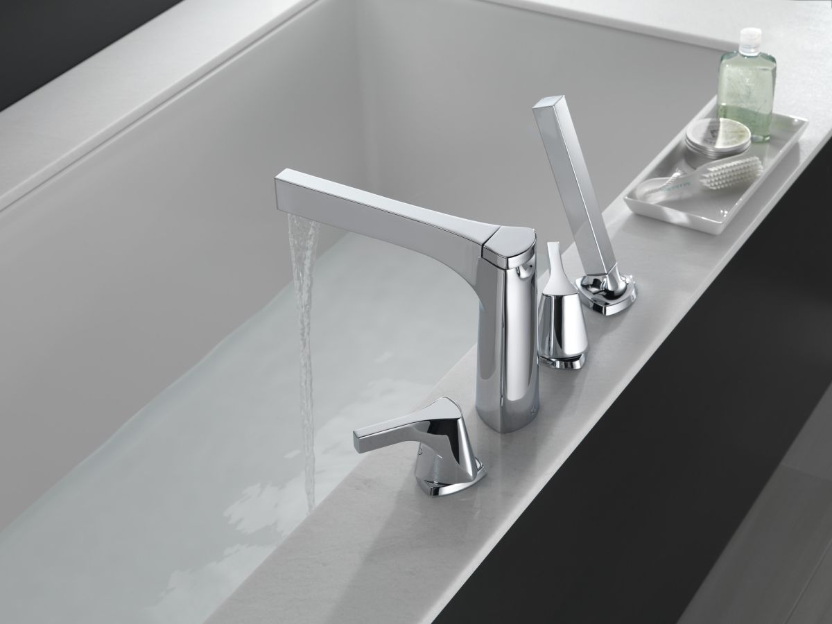 DELTA Zura Roman Tub with Hand Shower Trim — Chrome