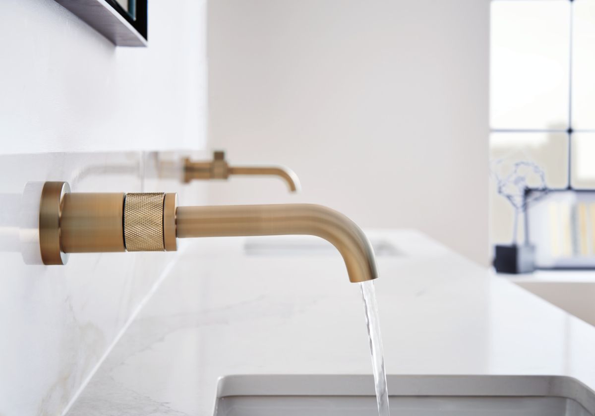 BRIZO Litze Single-Handle Wall Mount Lavatory Faucet 1.5 GPM — Luxe Gold