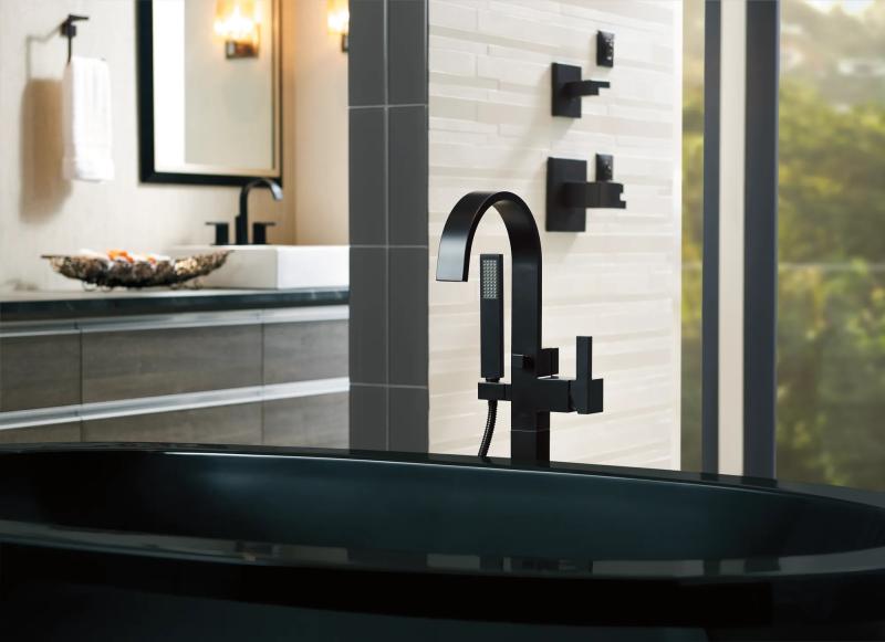 BRIZO Siderna Single-Handle Freestanding Tub Filler — Matte Black