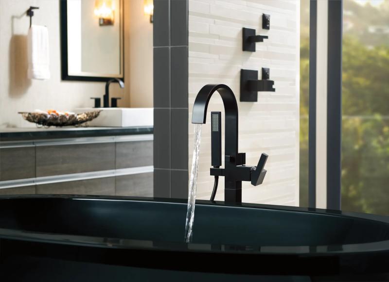 BRIZO Siderna Single-Handle Freestanding Tub Filler — Matte Black